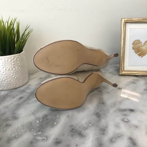 Steve Madden Lace-Up Booties Size 7.5 - Picture 7 of 8